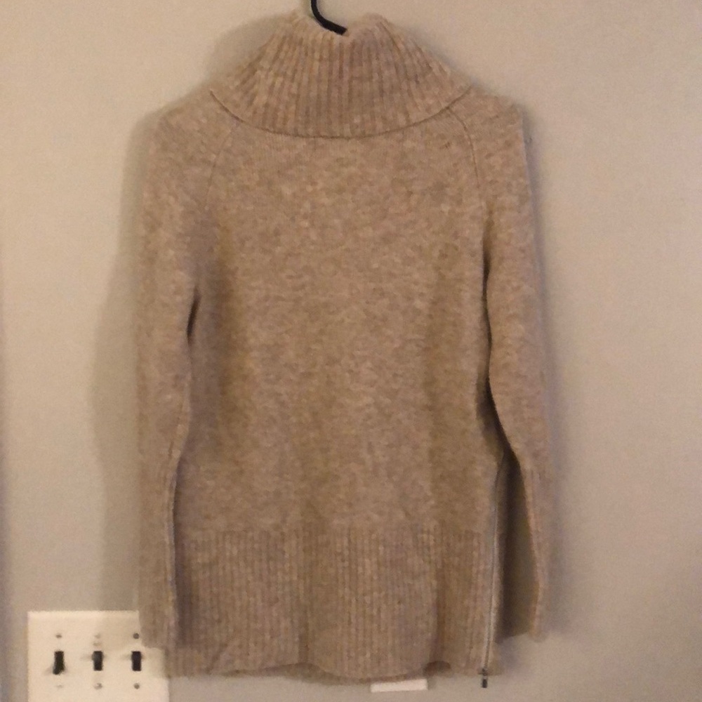 Sweater shirt